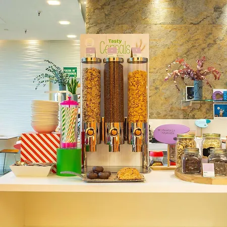 Ibis Styles Madrid Prado-3